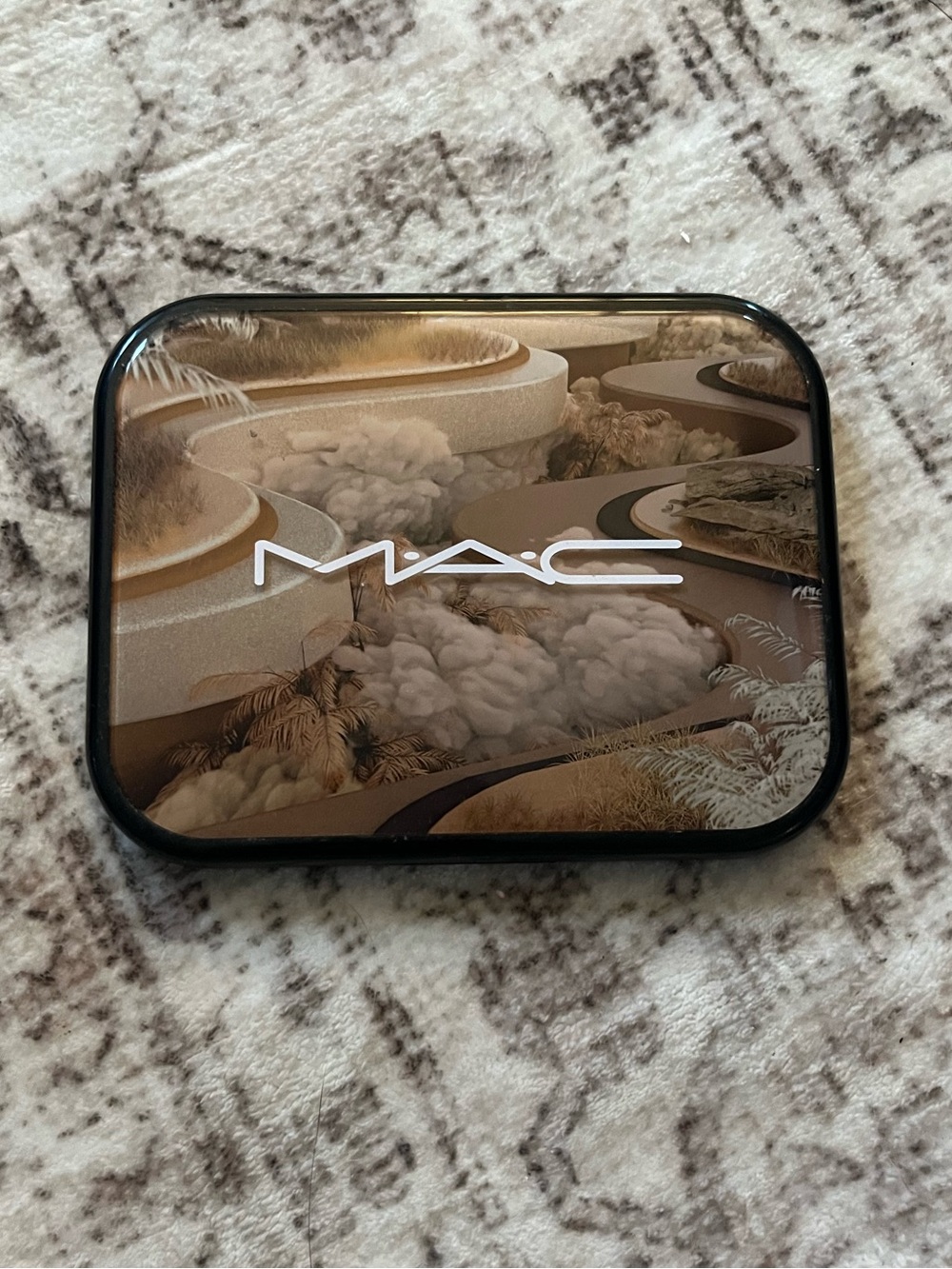 ✨MAC Connect In Colour Eye Shadow Palette – Unfiltered Nudes. 🤎